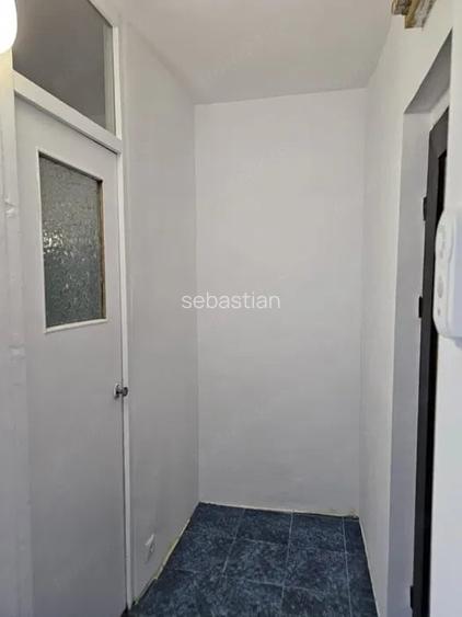 Ap 1 cam Micalaca Supeco in bloc de apartamente