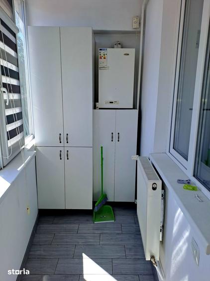 Apartament cu 2 camere decomandat în Craiovița Nouă