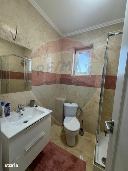 Casă cu 3 camere cu Teren 100 Mp în Central