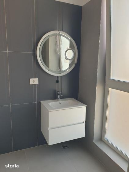 Apartament cu 3 camere decomandat în Rediu
