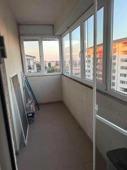 Apartament cu 2 camere decomandat în Apărătorii Patriei