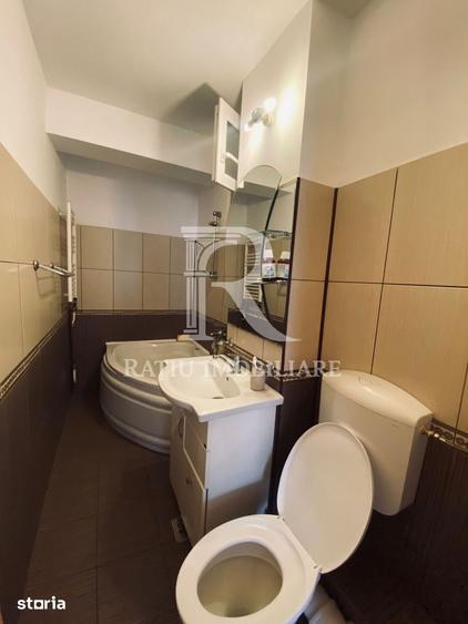 Apartament cu 4 camere decomandat în Ultracentral