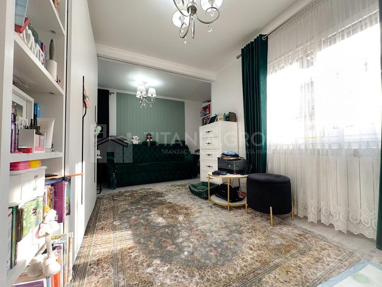Casă individuală cu 4 camere cu Canalizare în Sud-Est