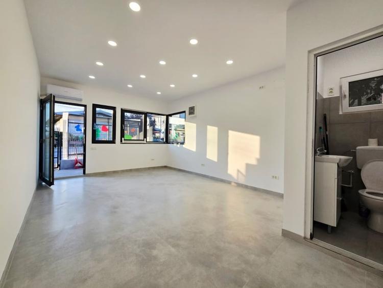 Spatiu comercial central Balotesti, 21.3 mp, curte 25mp, complet renovat - 13