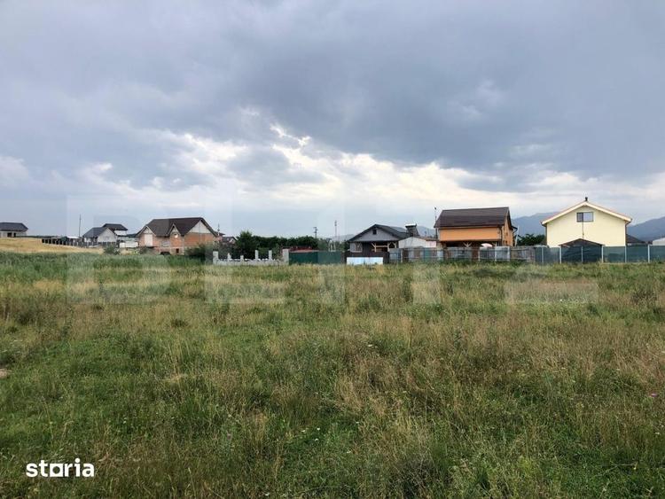 Teren de 1000 mp, în Sânpetru