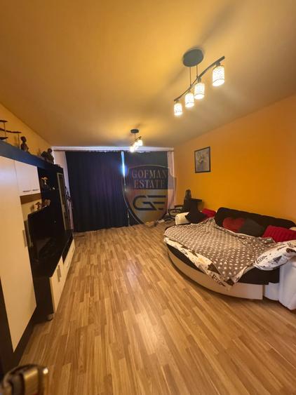 Apartament cu 4 camere decomandat, mobilat în Viile Noi