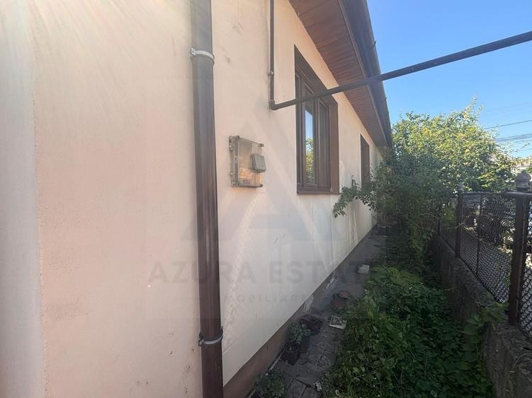 Casă individuală cu 3 camere cu Canalizare în Central