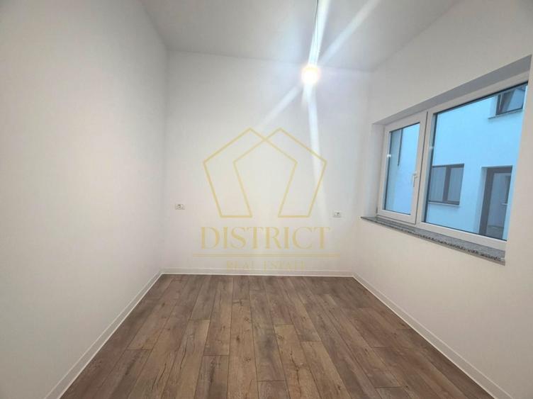 Apartament cu 3 camere semidecomandat în Giroc