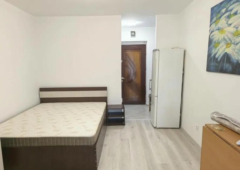 Garsonieră decomandată în Galata