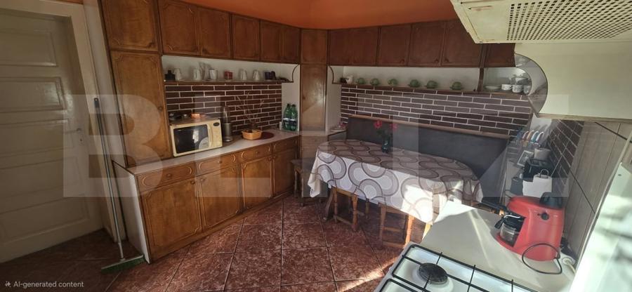 Casă individuală cu 5 camere cu Canalizare în Nord