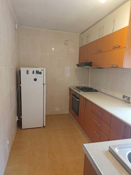 Apartament cu 2 camere decomandat în Eroii Revoluției