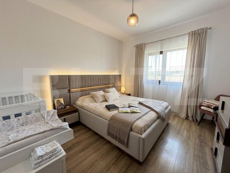 Duplex cu 5 camere cu Canalizare în Dumbrăvița