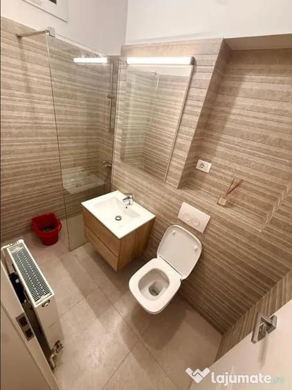 Apartament cu 2 camere decomandat în Griviței