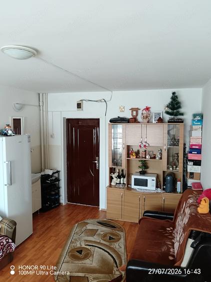 Apartament cu 2 camere nedecomandat în Mihai Bravu
