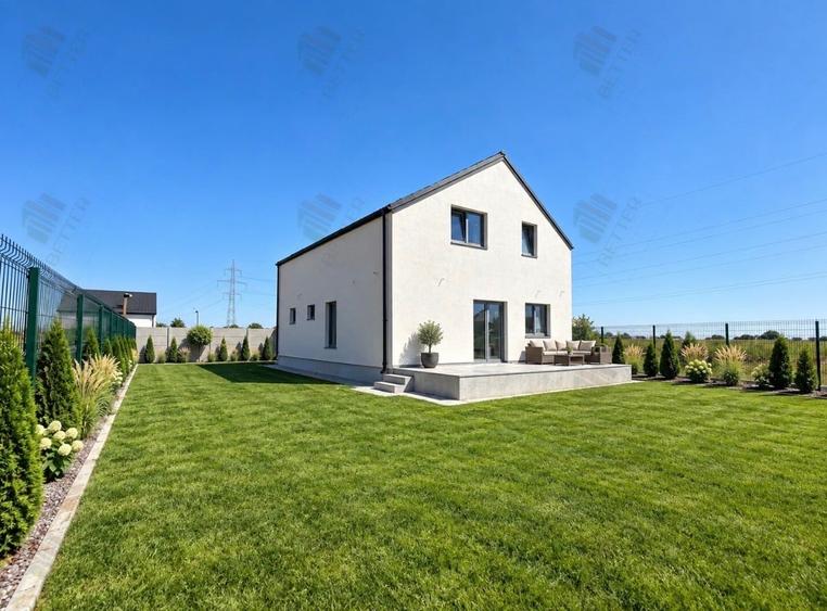 Casă individuală cu 4 camere cu Teren 400 Mp în Berceni