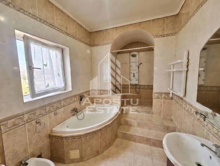 Casă cu 14 camere cu Canalizare în Șandra