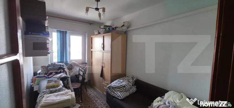 Apartament cu 3 camere decomandat în Mihai Bravu
