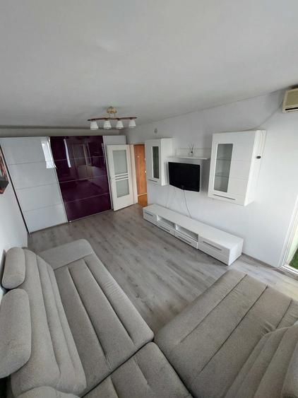 Inchiriez apartament 2 camere Crangasi - 1