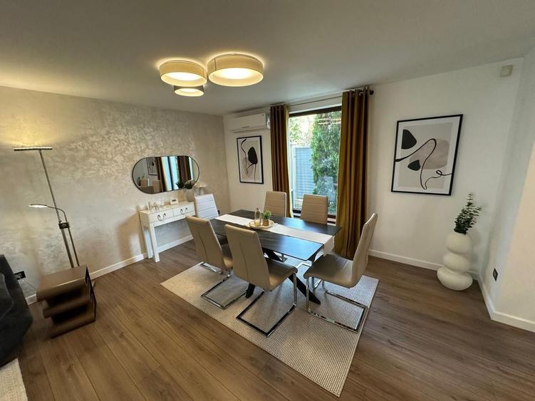 Duplex cu 5 camere cu Canalizare în Aradului