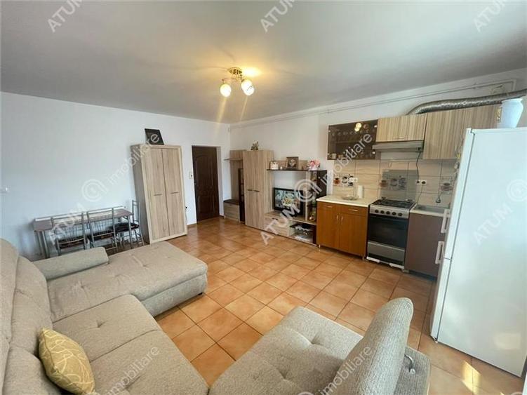 Apartament cu 2 camere decomandat, mobilat în Arhitecților - Calea Cisnădiei