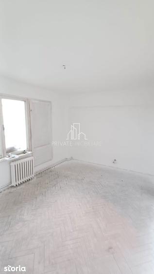 Apartament cu 3 camere decomandat în Unirii