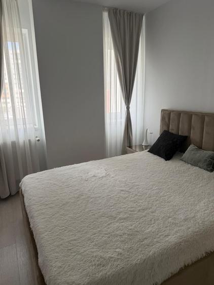 Apartament cu 2 camere decomandat în Exterior Vest