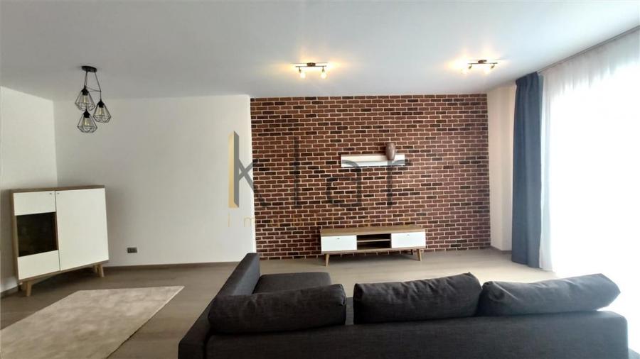 Apartament cu 2 camere semidecomandat, mobilat în Gheorgheni