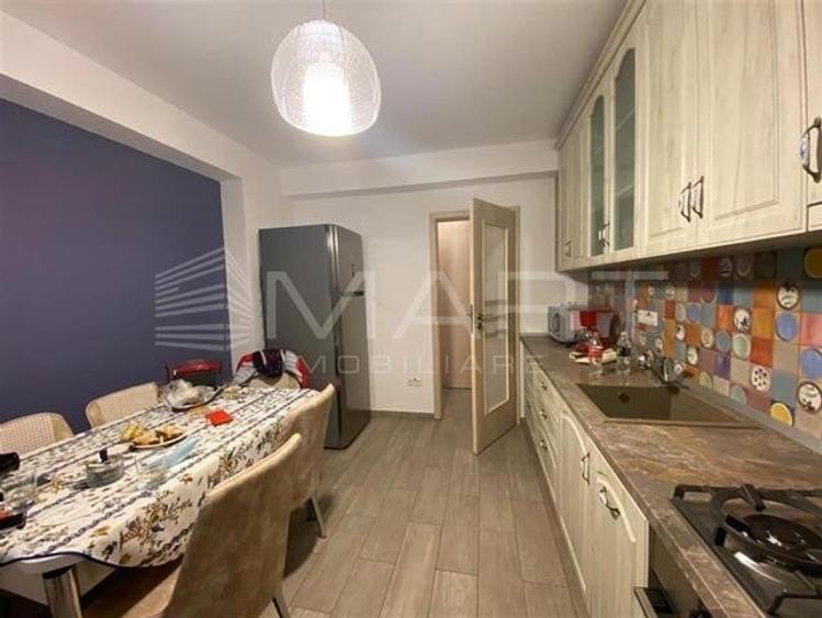Apartament cu 4 camere în Mihai Viteazul