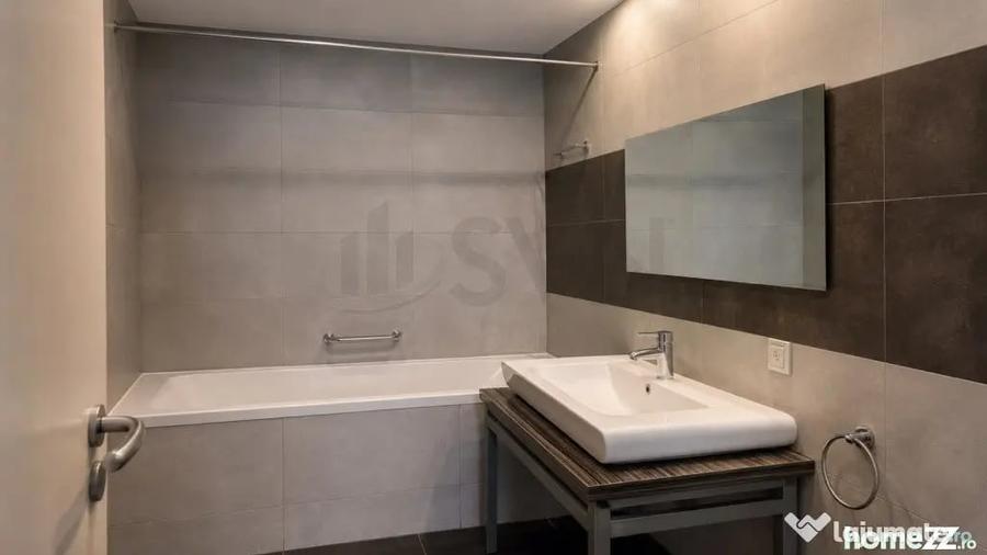 Apartament cu 4 camere decomandat în Pipera