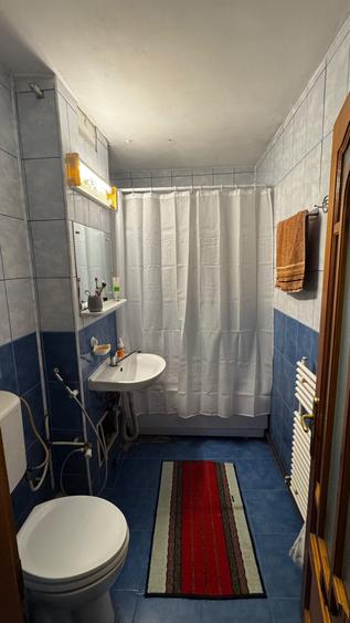 Apartament cu 3 camere decomandat în Independenței