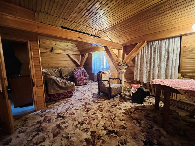 Casă individuală cu 8 camere cu Teren 739 Mp în Mehala