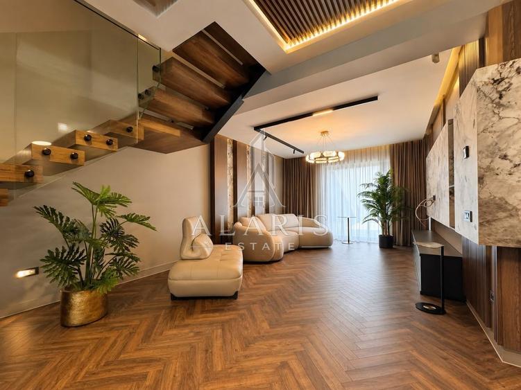 Duplex cu 4 camere cu Canalizare în Dumbrăvița