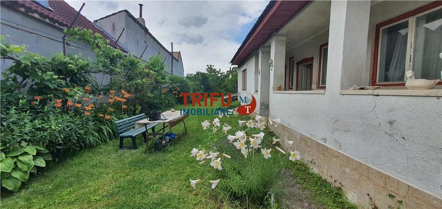 Casă cu 3 camere cu Canalizare în Ciugud