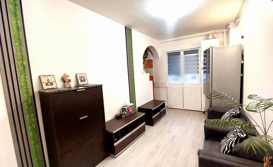 Garsonieră decomandată, mobilată în Tolstoi