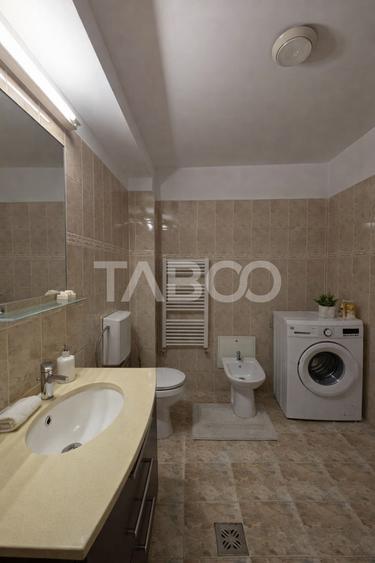 Apartament cu 3 camere semidecomandat, mobilat în Bună Ziua