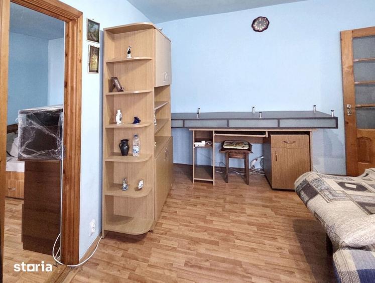 Apartament cu 2 camere semidecomandat, mobilat în Central