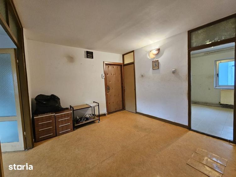 Apartament cu 3 camere decomandat în Mihai Eminescu