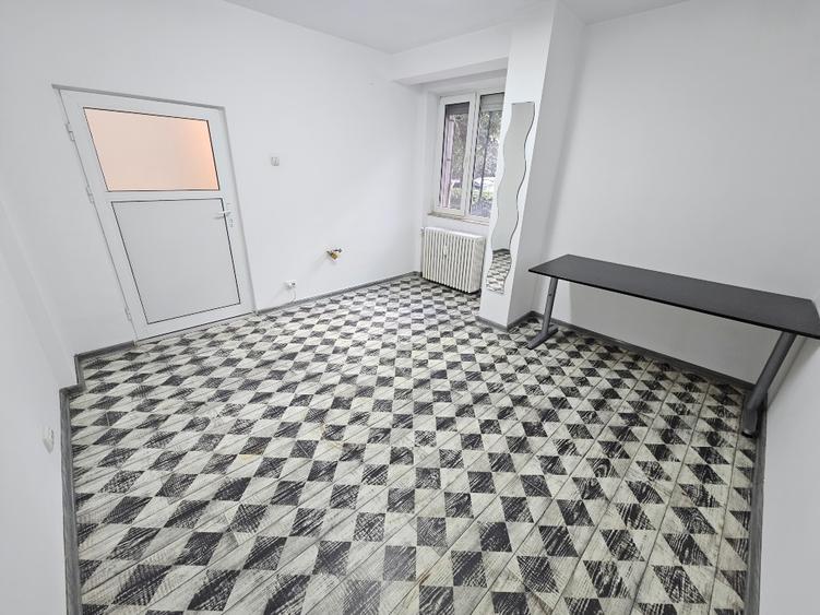 Apartament cu 2 camere decomandat în Domenii
