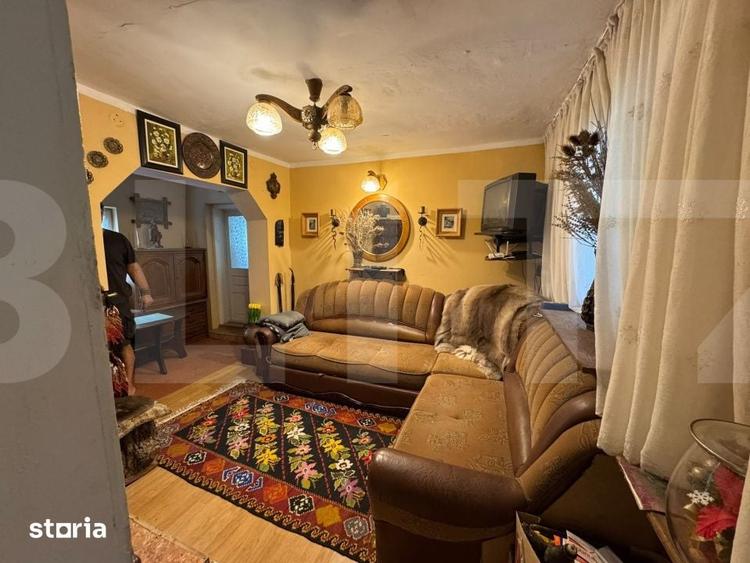 Casă cu 2 camere cu Teren 1200 Mp în Central
