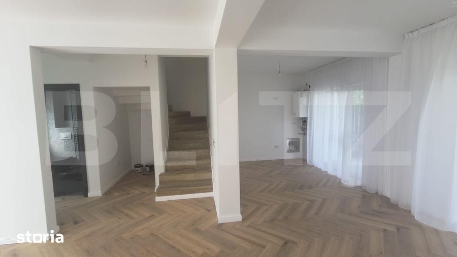 Casă cu 4 camere decomandat cu Teren 225 Mp în Bucium