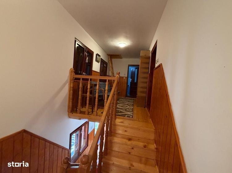Casă cu 3 camere decomandat în Răchițele