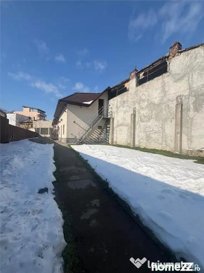 Casă cu 6 camere cu Teren 469 Mp în Coșbuc