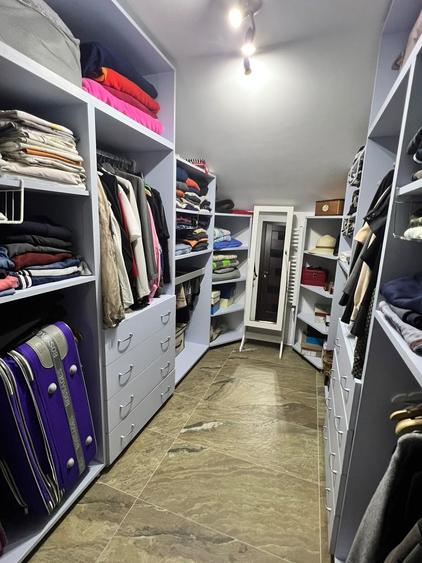 Casă individuală cu 4 camere cu Canalizare în Borhanci