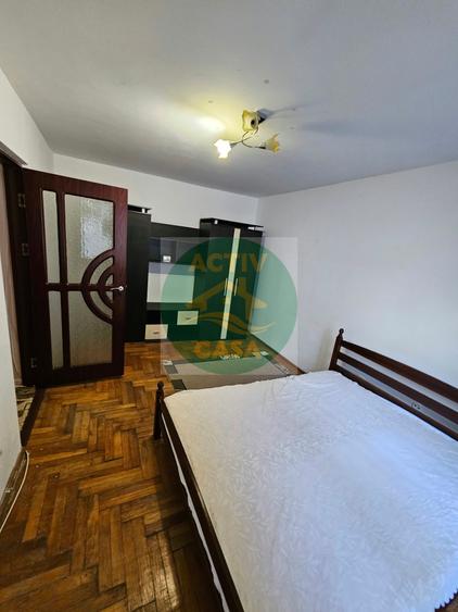 Apartament cu 2 camere decomandat în Est