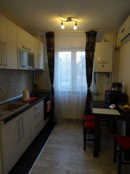 Apartament 2 camere decomandat de inchiriat Complex Studentesc, Str. Eroilor, Timisoara - 2