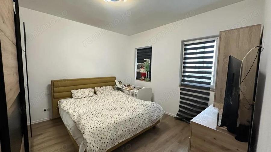 Apartament cu 3 camere decomandat în Săsar
