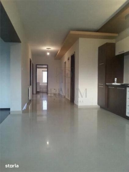 Apartament cu 3 camere în Girocului