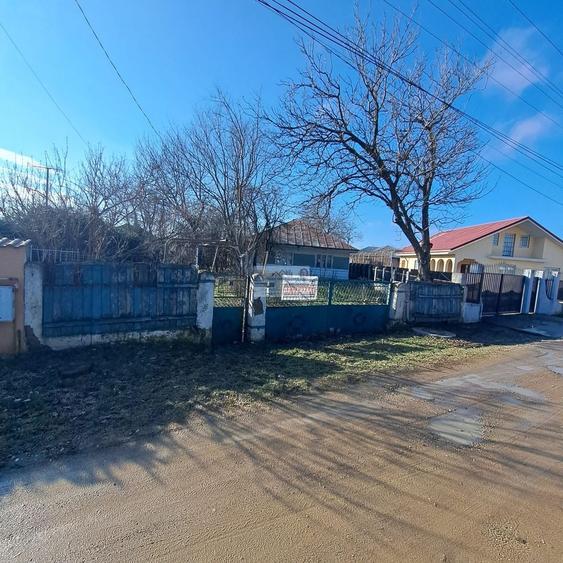 Casă individuală cu 6 camere cu Canalizare în Exterior Nord