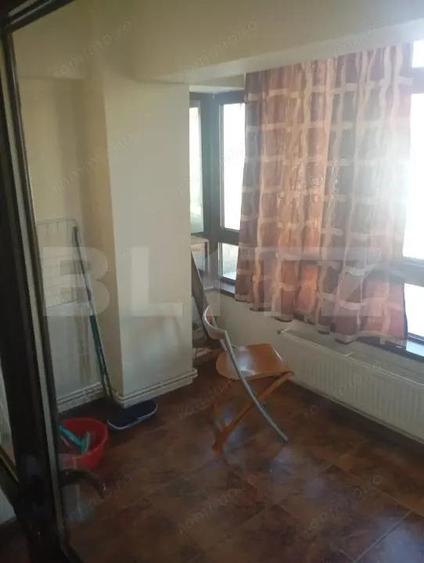 Apartament cu 4 camere decomandat, mobilat în Ultracentral