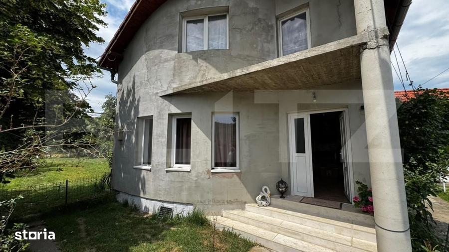 Casă cu 4 camere cu Teren 1144 Mp în Șard